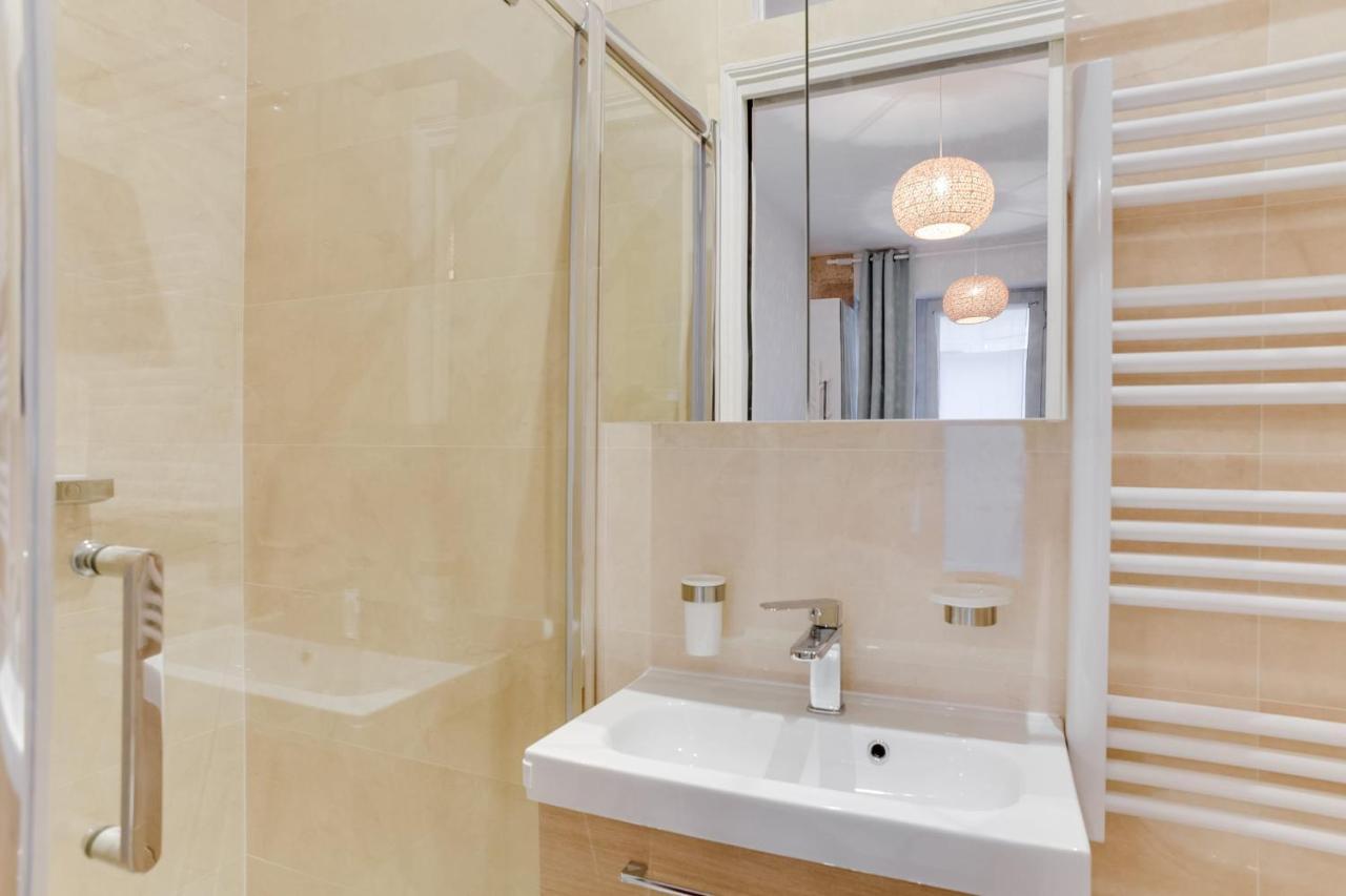 Studio Near Le Moulin Rouge And Montmartre Paryż Zewnętrze zdjęcie